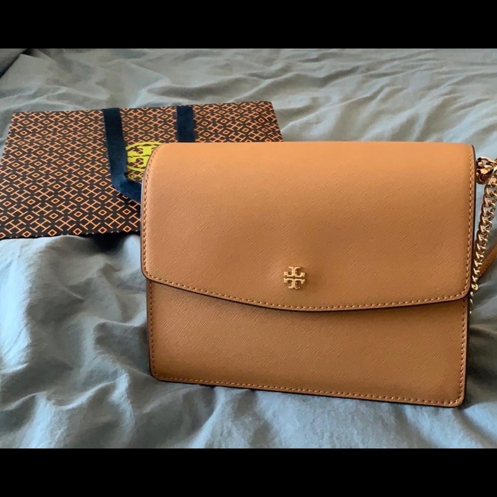 Emerson Envelope Adjustable Shoulder Bag